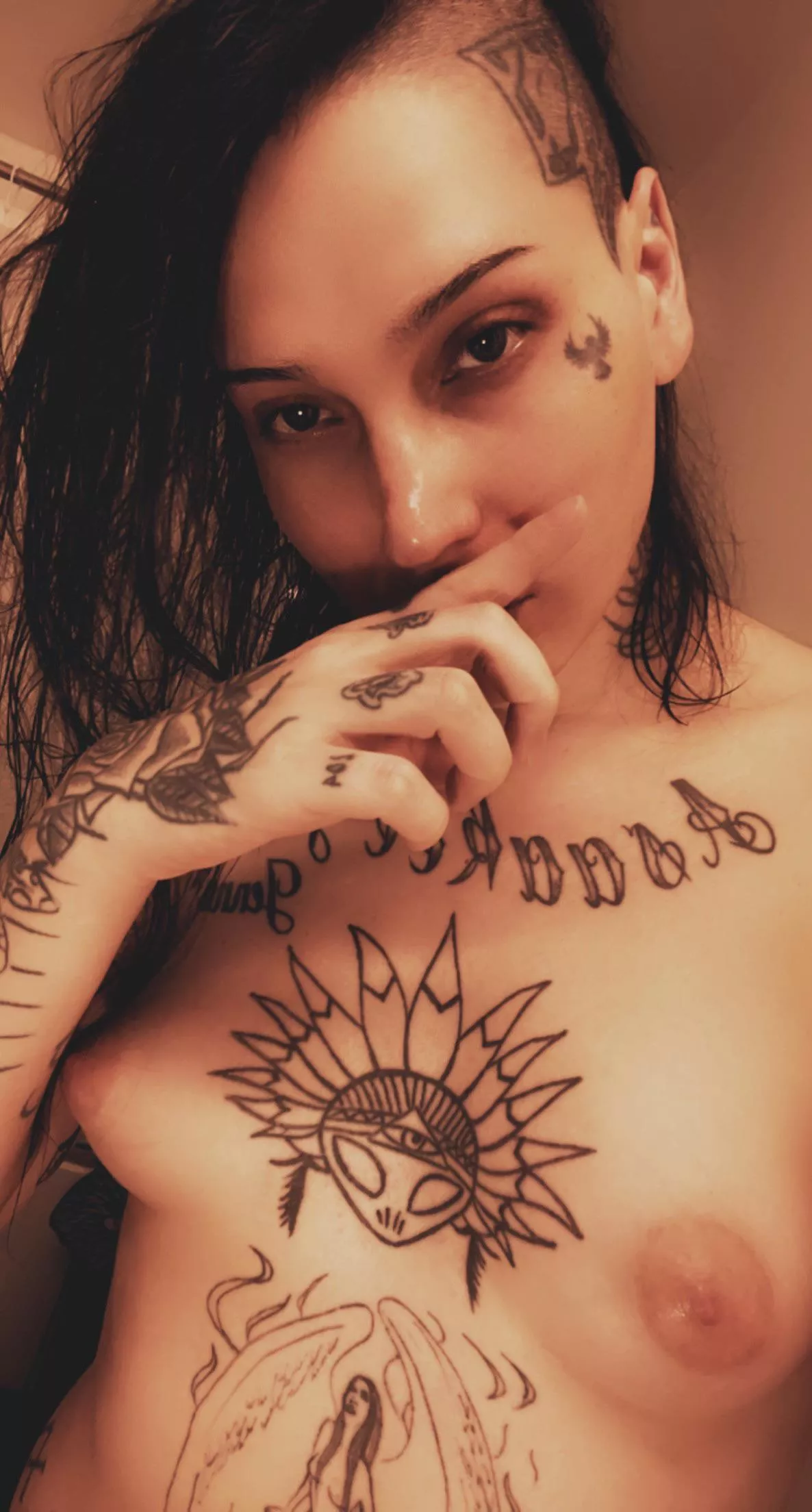 Fresh & Showered 🚿💋✨ #KK Pt. I