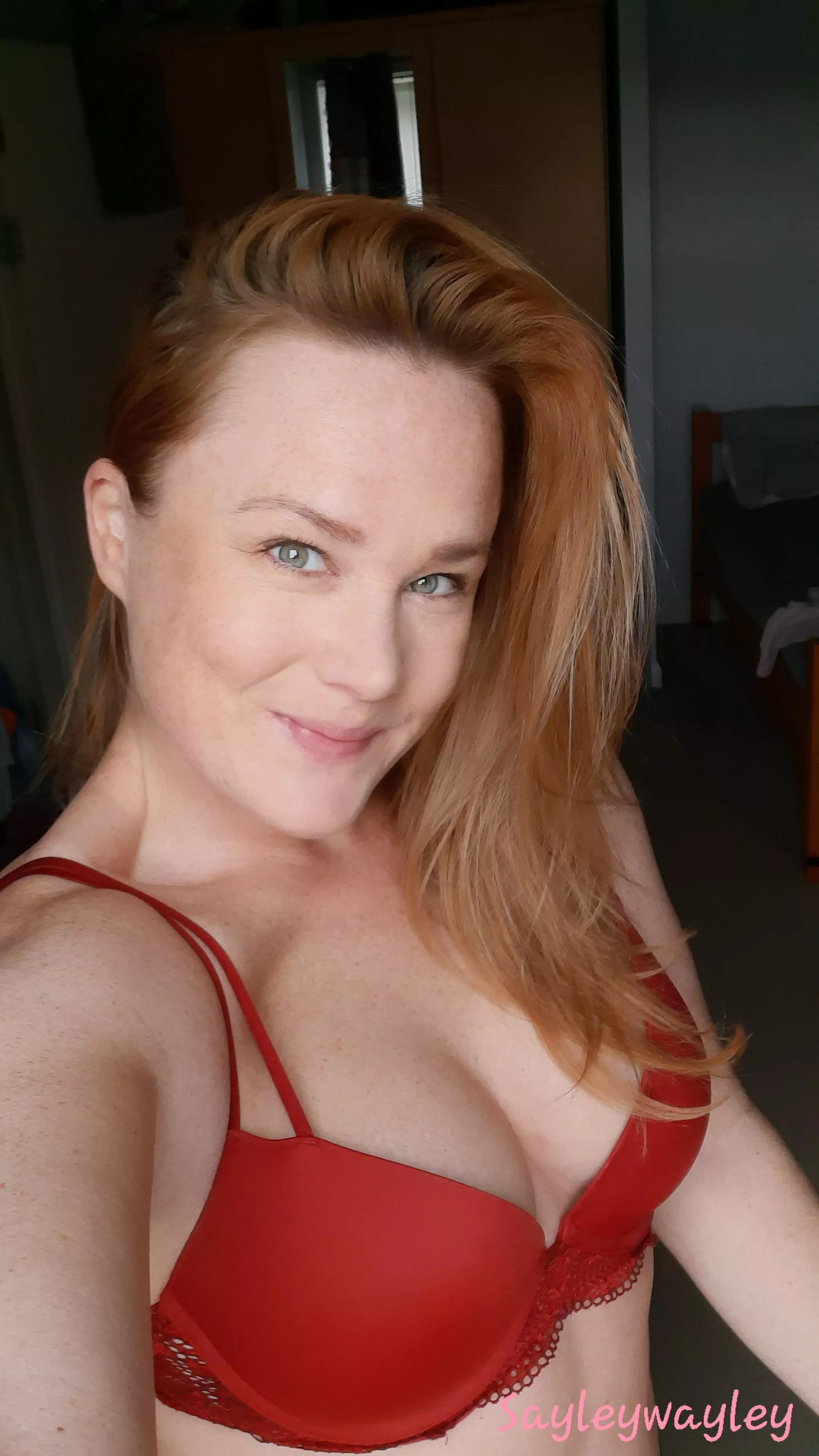 Friday is here, finally!!! Enjoy every second gorgeous people