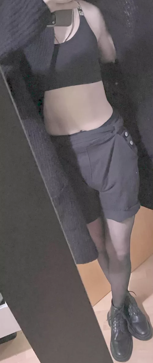 giving this femboy friday thing a shot