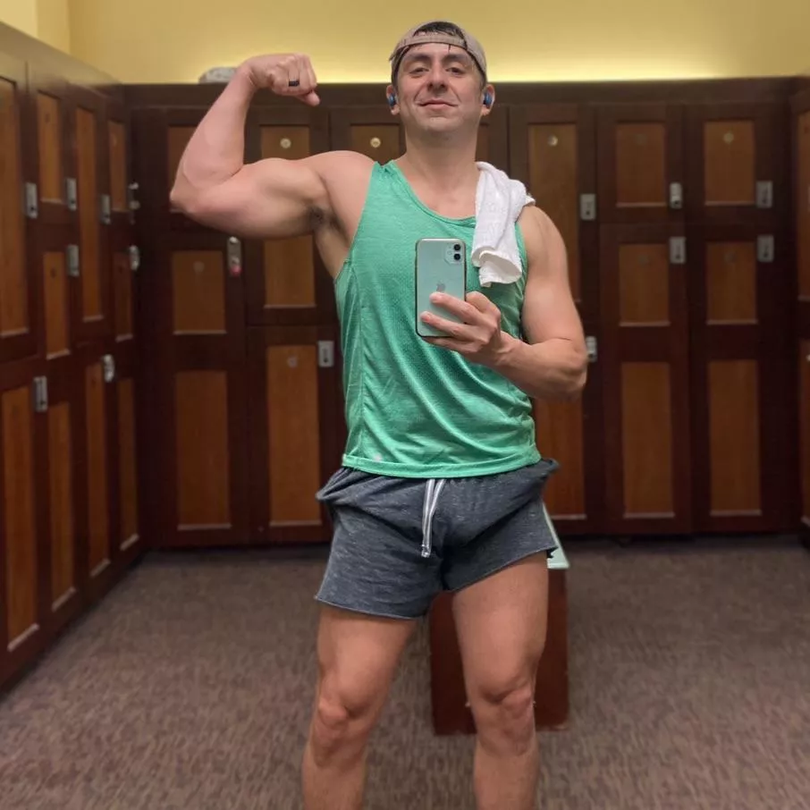 Happy Flex Friday dudes! Don't be shy, say hi!