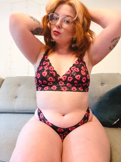 hope you like thicc redheads