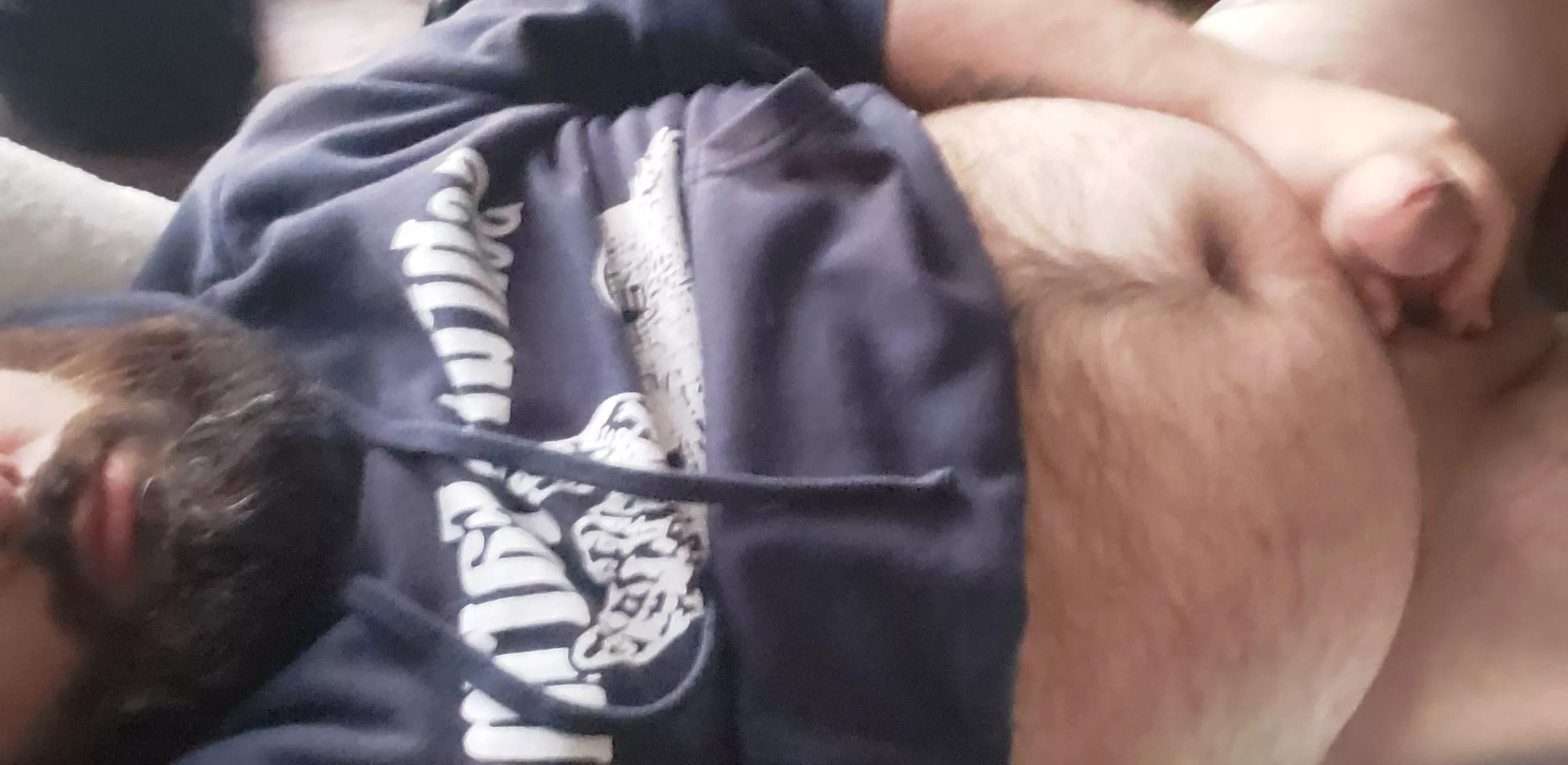 I don't want to go to work. Any ladies want to stay in bed?