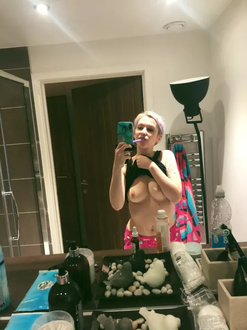 [IG] Don’t mind me. Just brushing my teeth with my tits out.