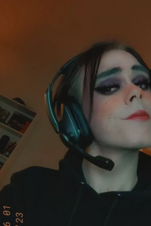 Im so cute today ♥️🖤