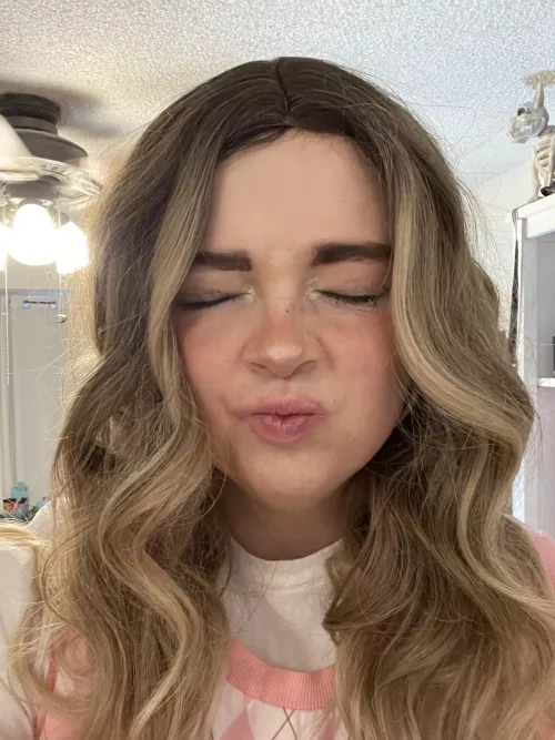 Is the squinty face still cute?