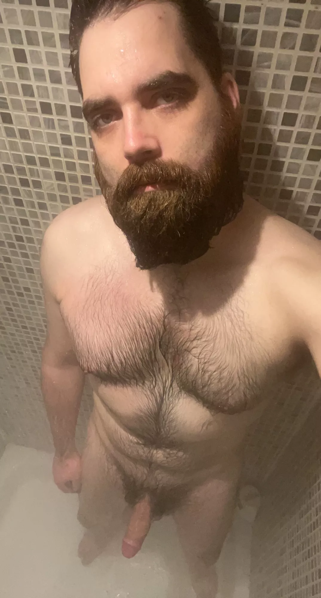 I’ve not cum in days and could really do with a good boy to change that.