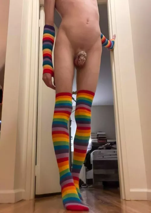 I've soiled my last pair of panties and must clean the house looking like this. 🥺 How do I look? Don't go easy on me.