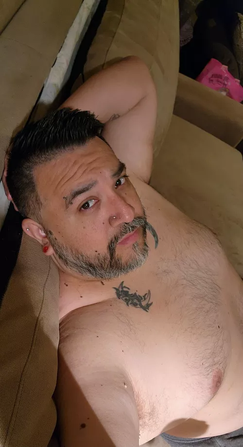 Just relaxing before bed. Hi guys