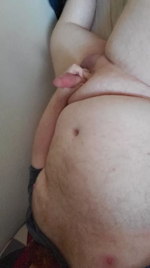 Kind of new here. Any ladies like what they see? 😉