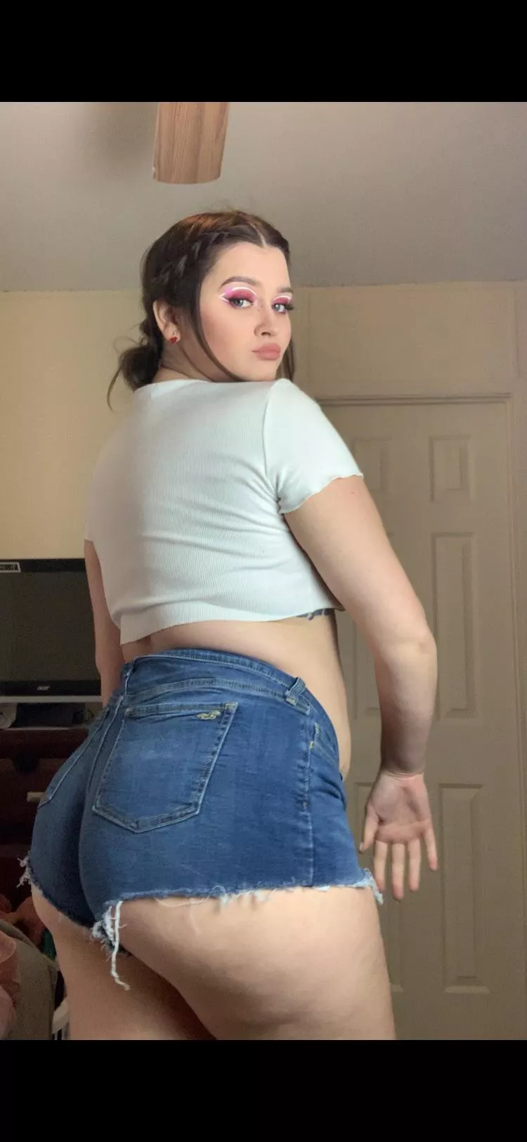 Last summers shorts 😂🐽