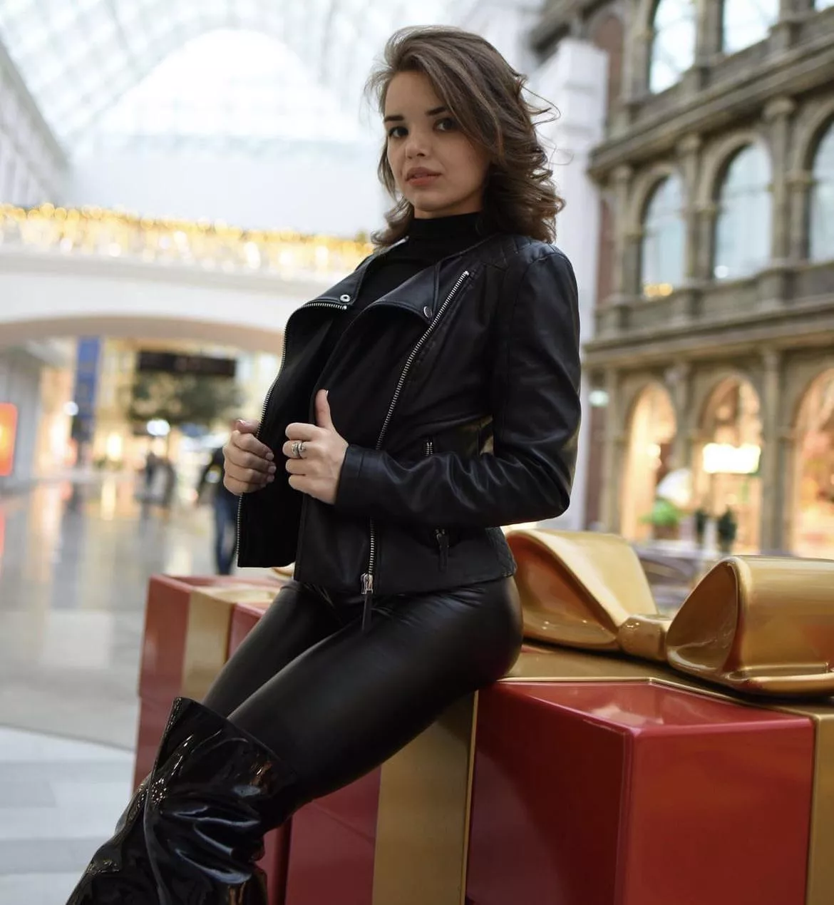 Latex&leather goddess