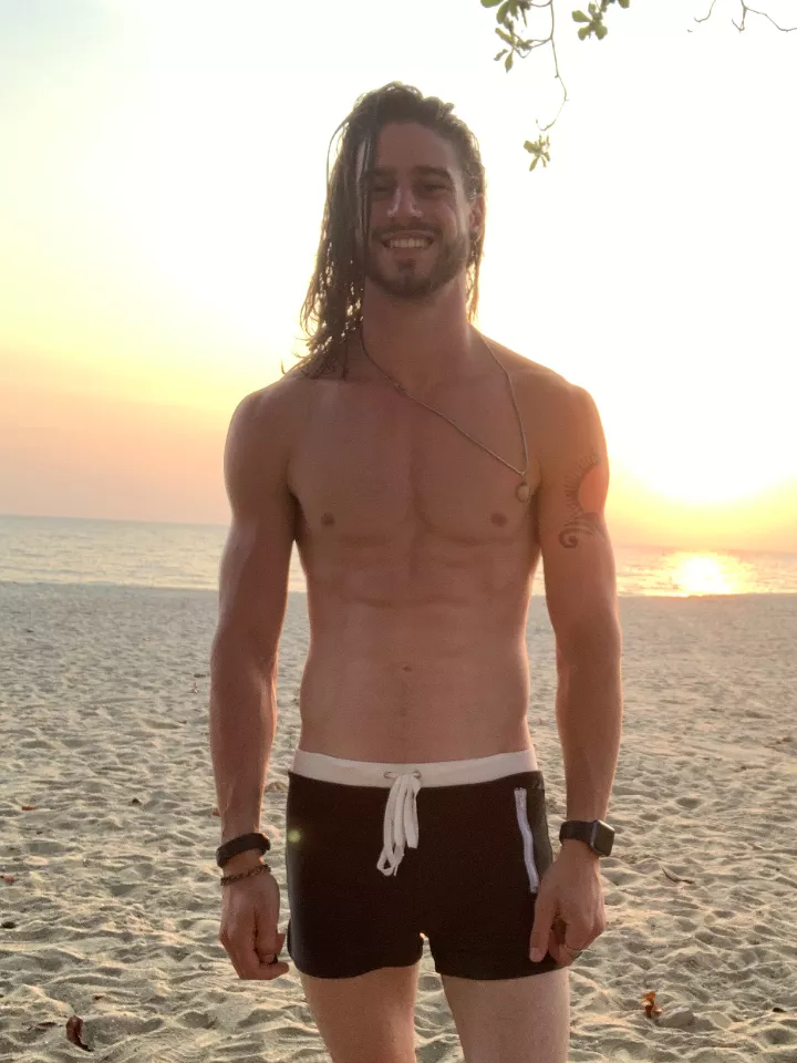 let's be sunset bros [26]