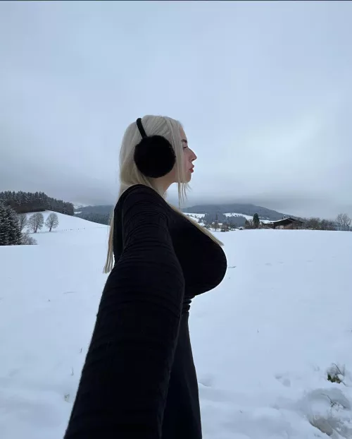 Look at these beautiful mountains...