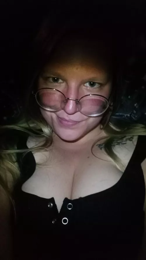 Looking for a lil bitch to give humiliating public tasks to and/or edge for days [domme]