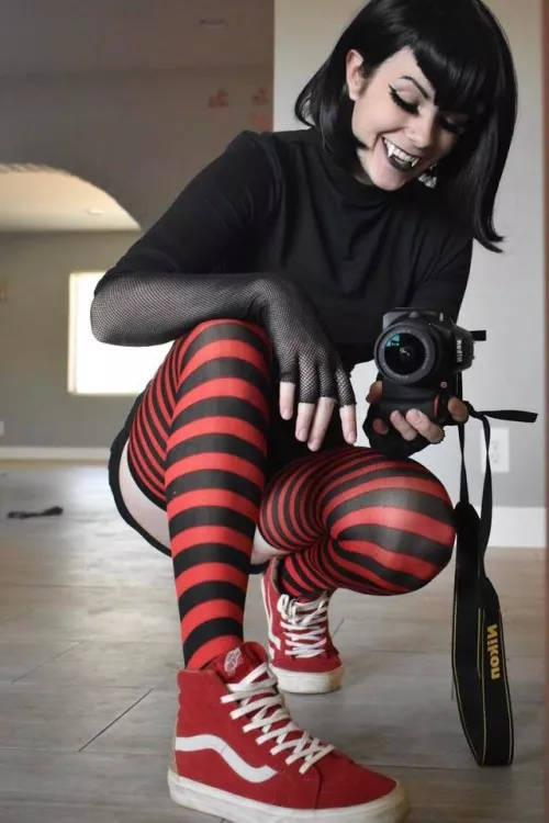 Mavis from hotel transilvanya byPeachyfry