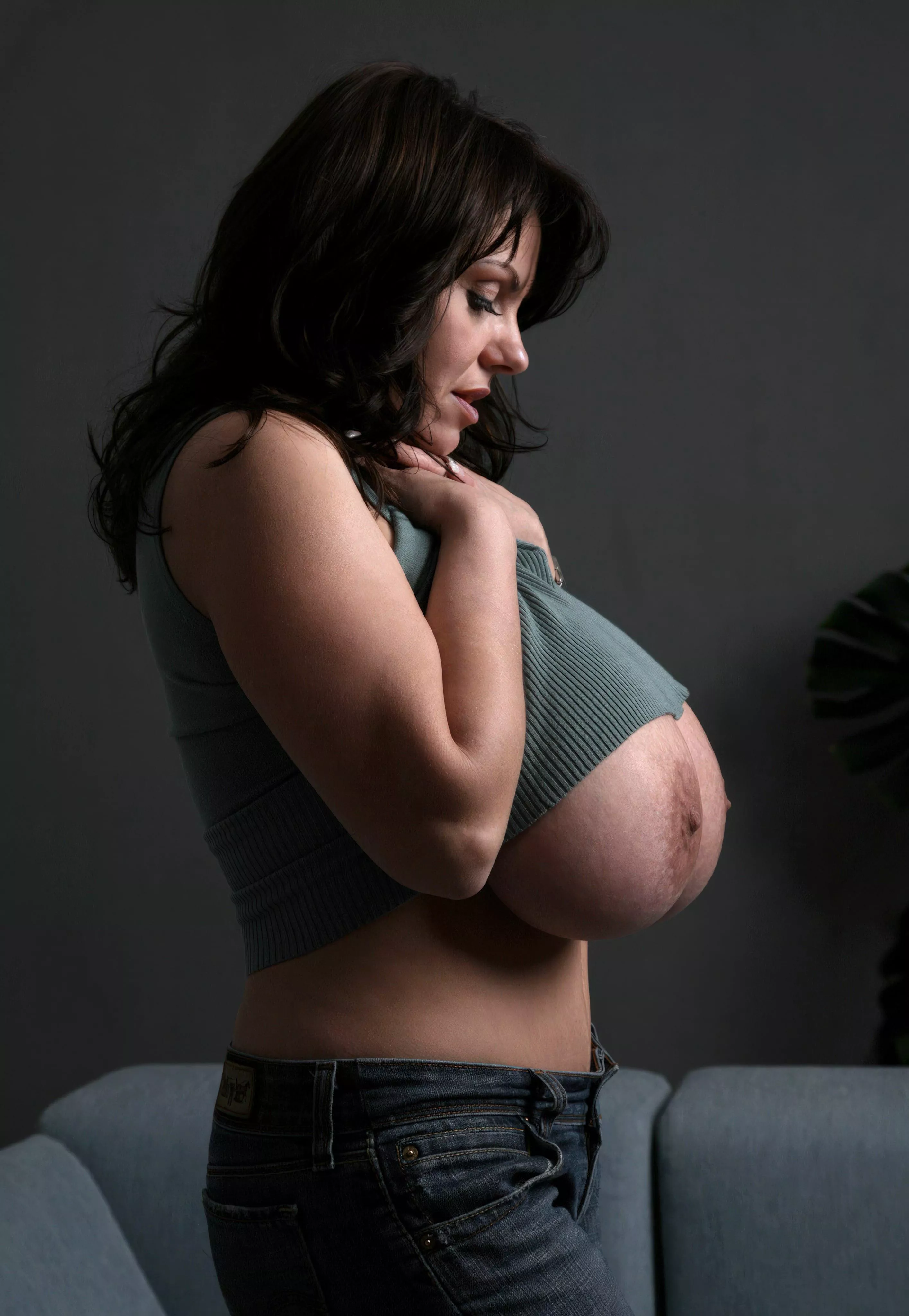 Milena in HiRes (2829x4096)