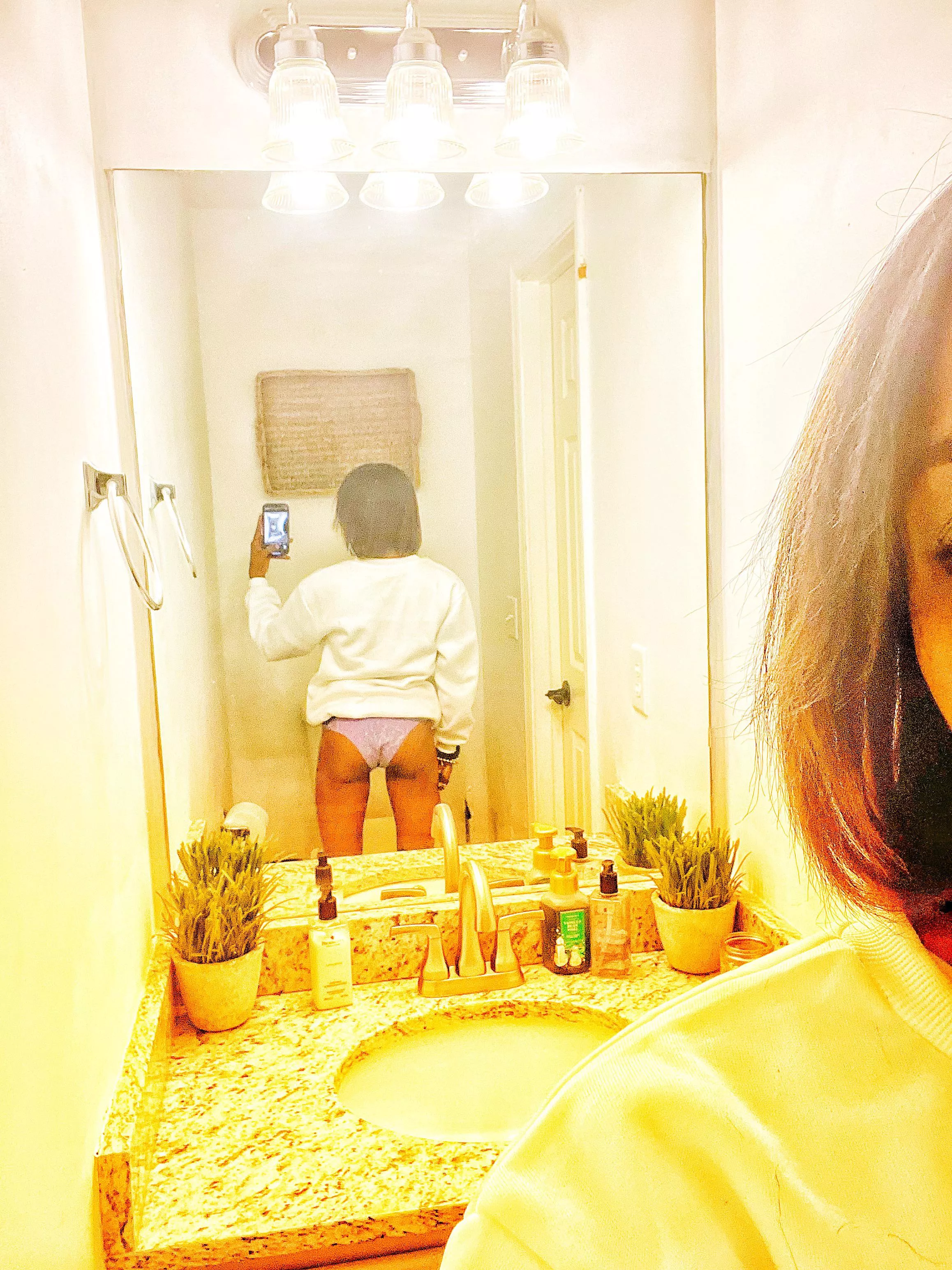 [Mrs] home for now but headed out in a few 😩