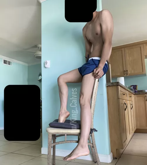 Nothing like a smooth twink in short shorts!