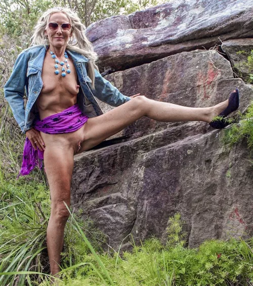 on your knees and eat my pussy!