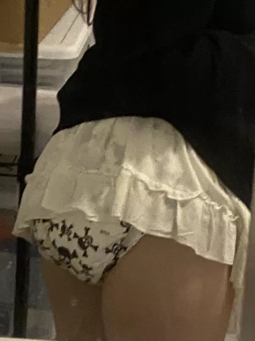 poofy booties go best with frilly skirts🤷‍♀️💖