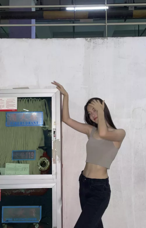 sexy midriff! thoughts?