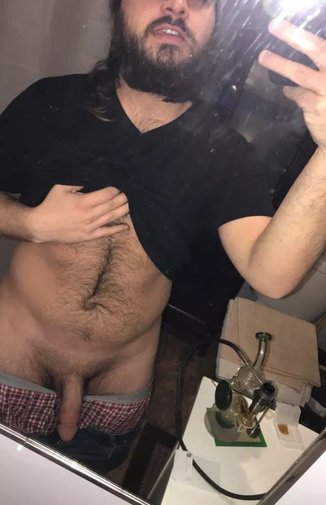 S[m]oke a dab with me ?