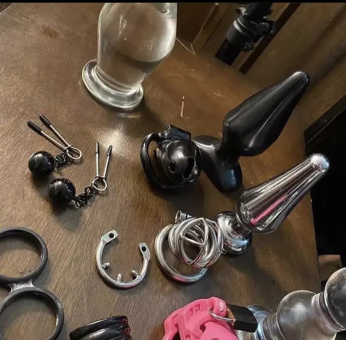 There are a number of ways you can submit to Mistress online. Whether it be through video sessions, text, or other forms of communication, one thing is certain, you will always be on your knees