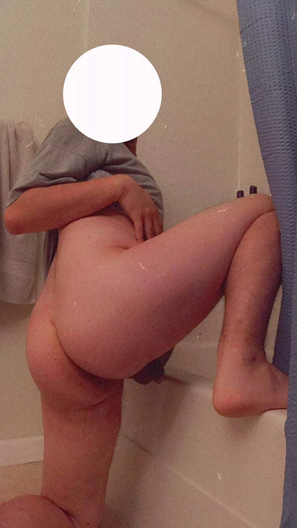 Wanna piece ? 🍰🍑