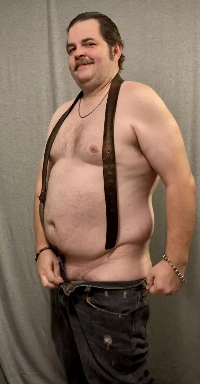 Want to give daddy a hand with these jeans 🫦😈😉