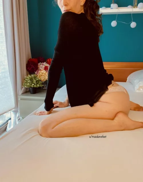 Wonder if the neighbors can see [f]