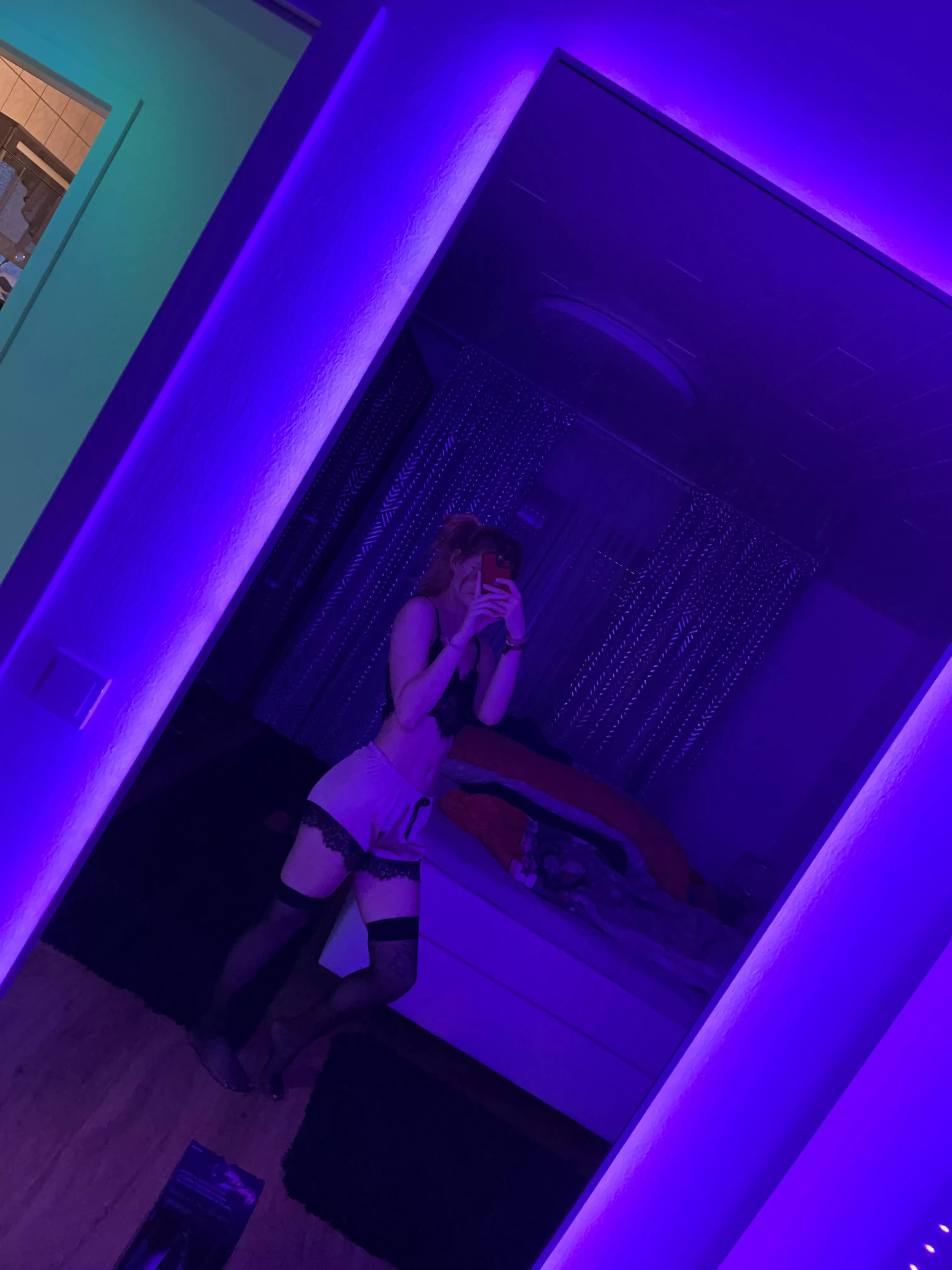 Would i make a good e-gf?