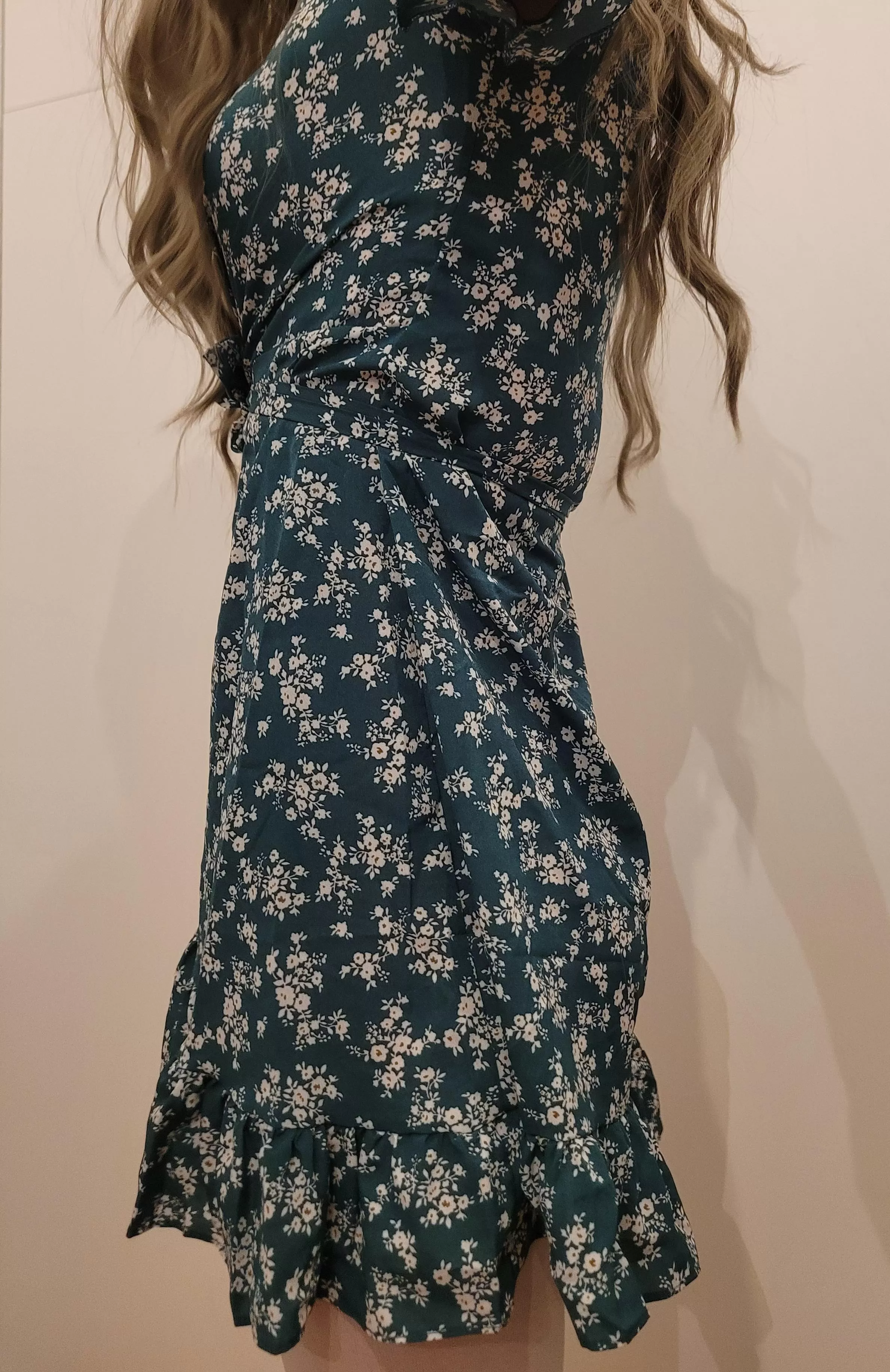 Would you date me with this profile pic?