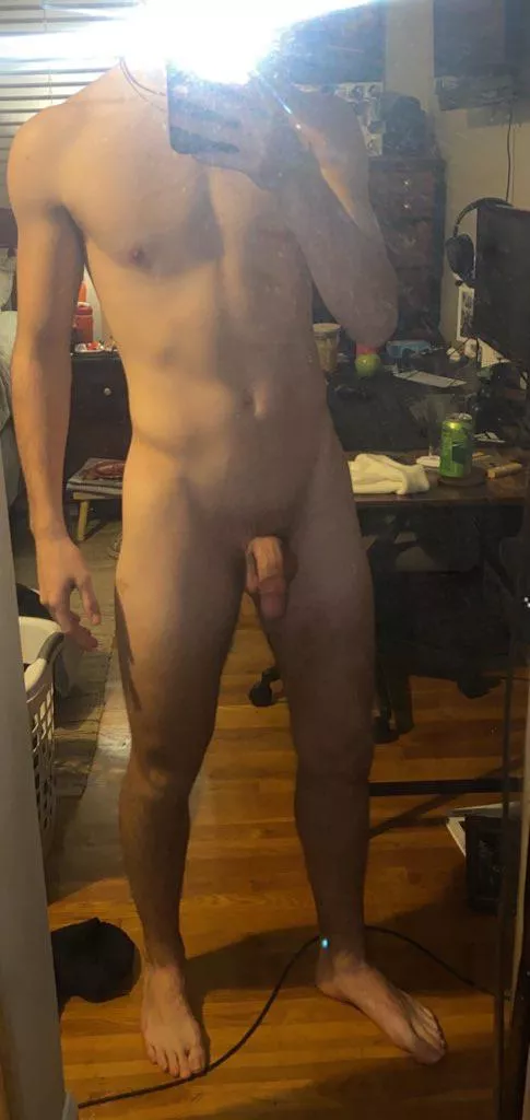 18, needa smooth hole to eat