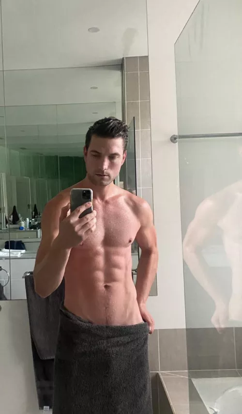 22 us hung bro looking for fit hung buddies sc:s_smithhhs