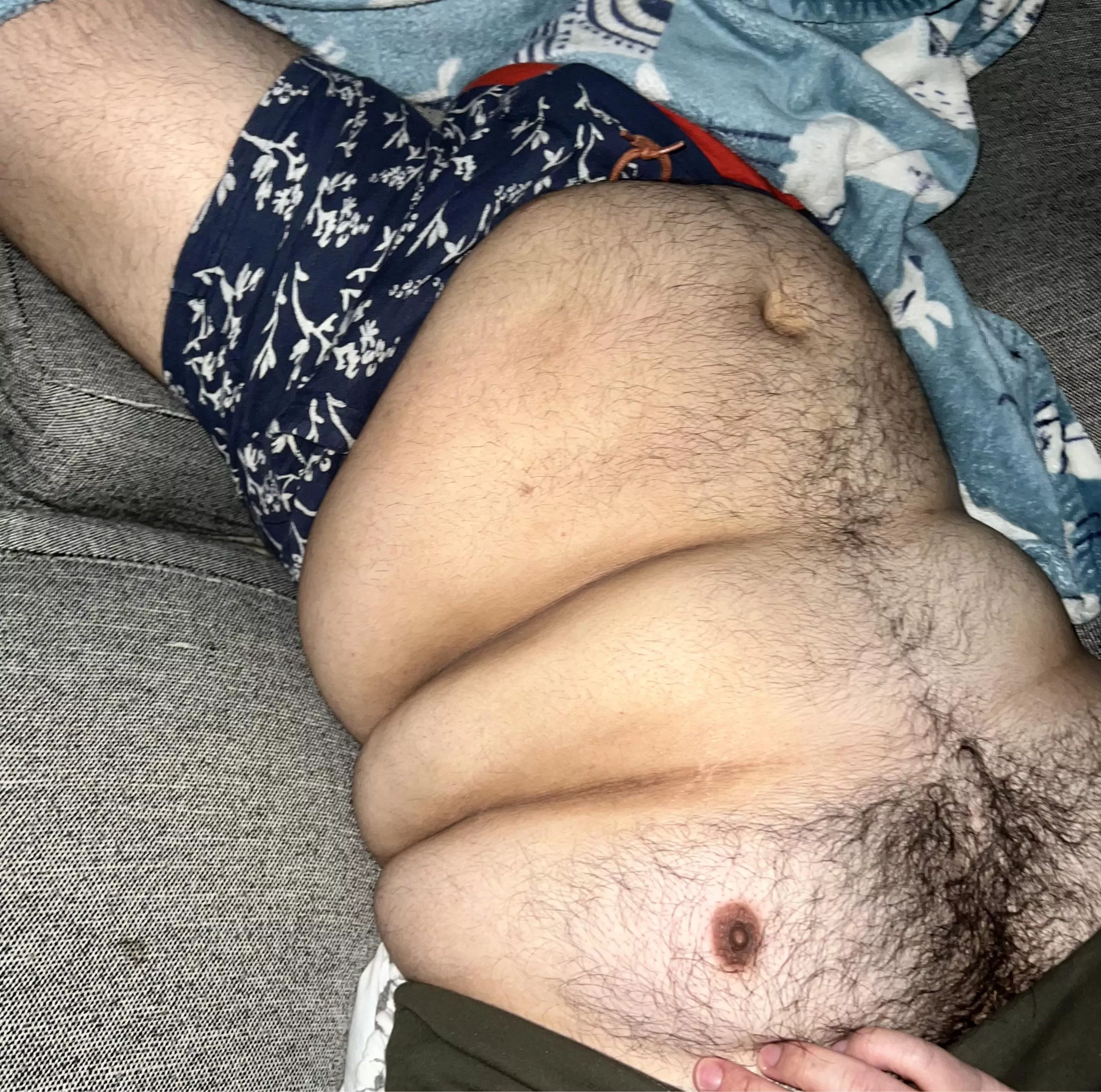 [29] M latino bear, let me see you cum! Let’s talk dirty