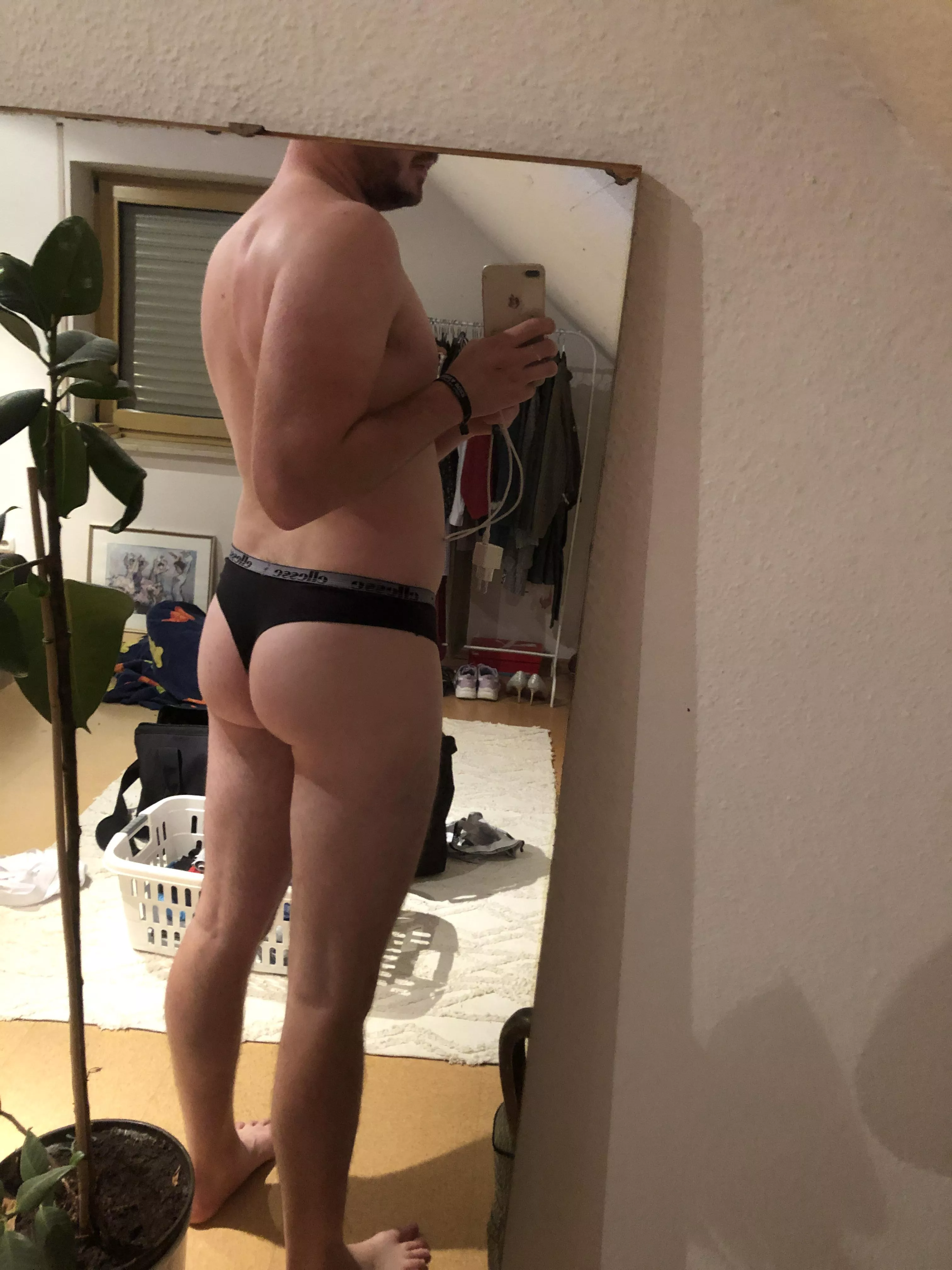 Add me on Snapchat: Max0251 23Years old