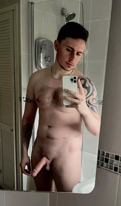 After shower pic because why not 😜