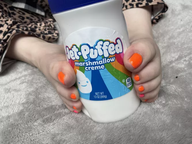 Anyone for some s’mores? I’ll make them special ;)