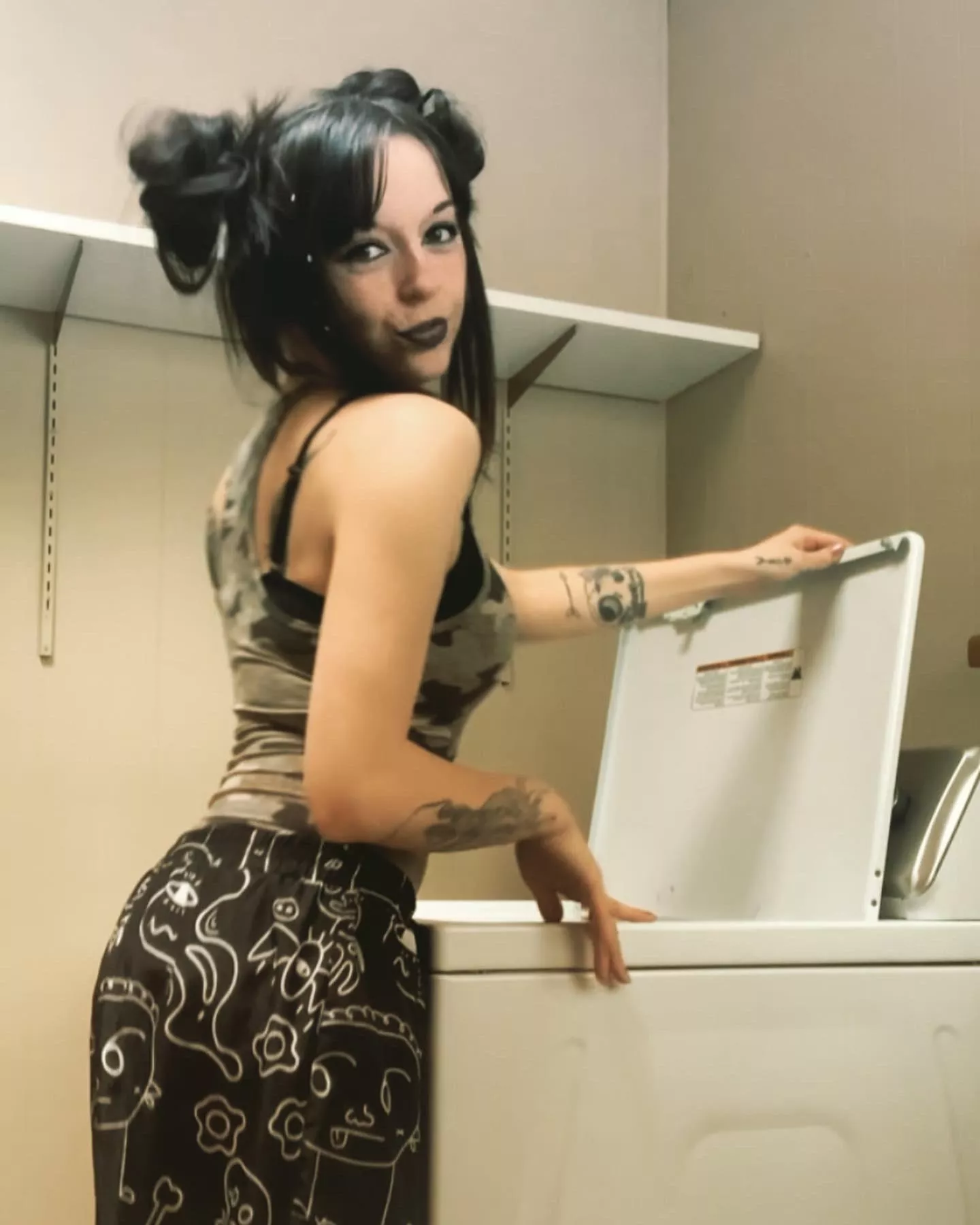 BRB , bout to get stuck in the washer 🤭