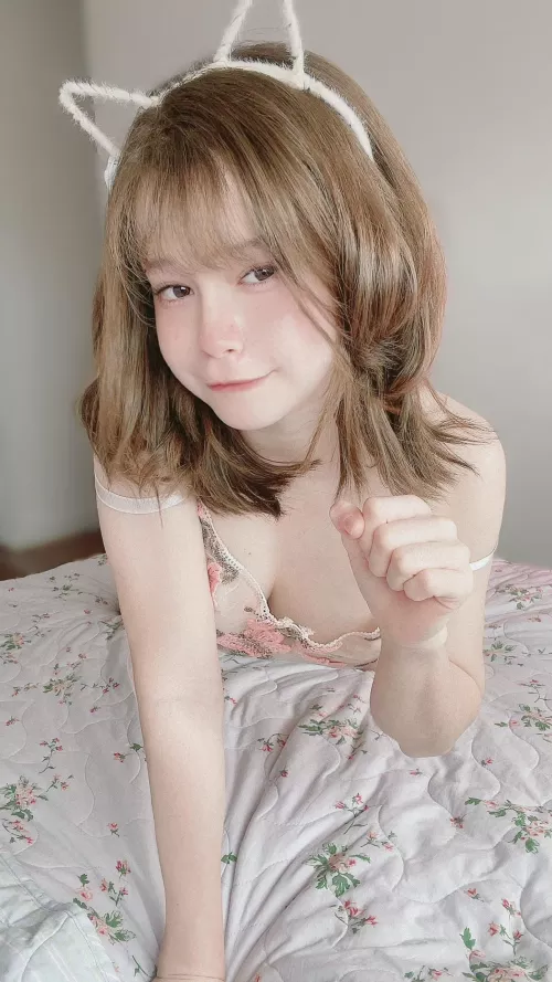 Can you splash a milk on my face, baby?