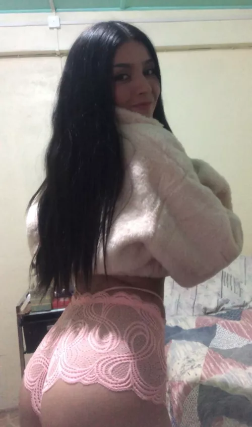 Daddy ever tried latina booty?