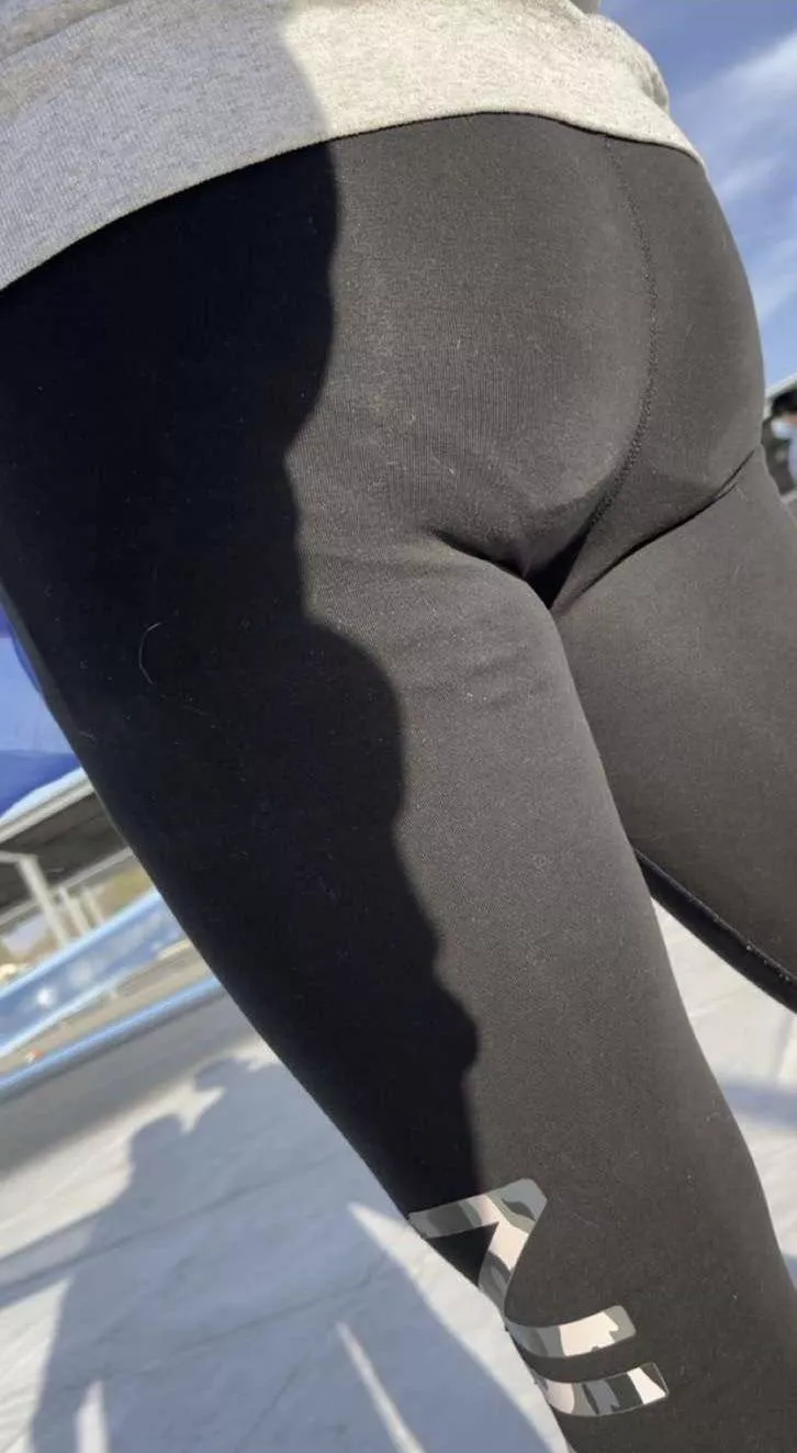 Do you guys like my gf’s ass?