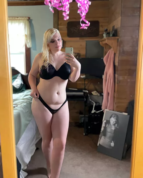 Do you like chubby tgirls too? 😋