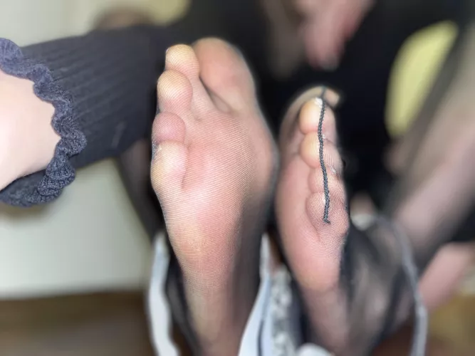 Does this get your cock throbbing?