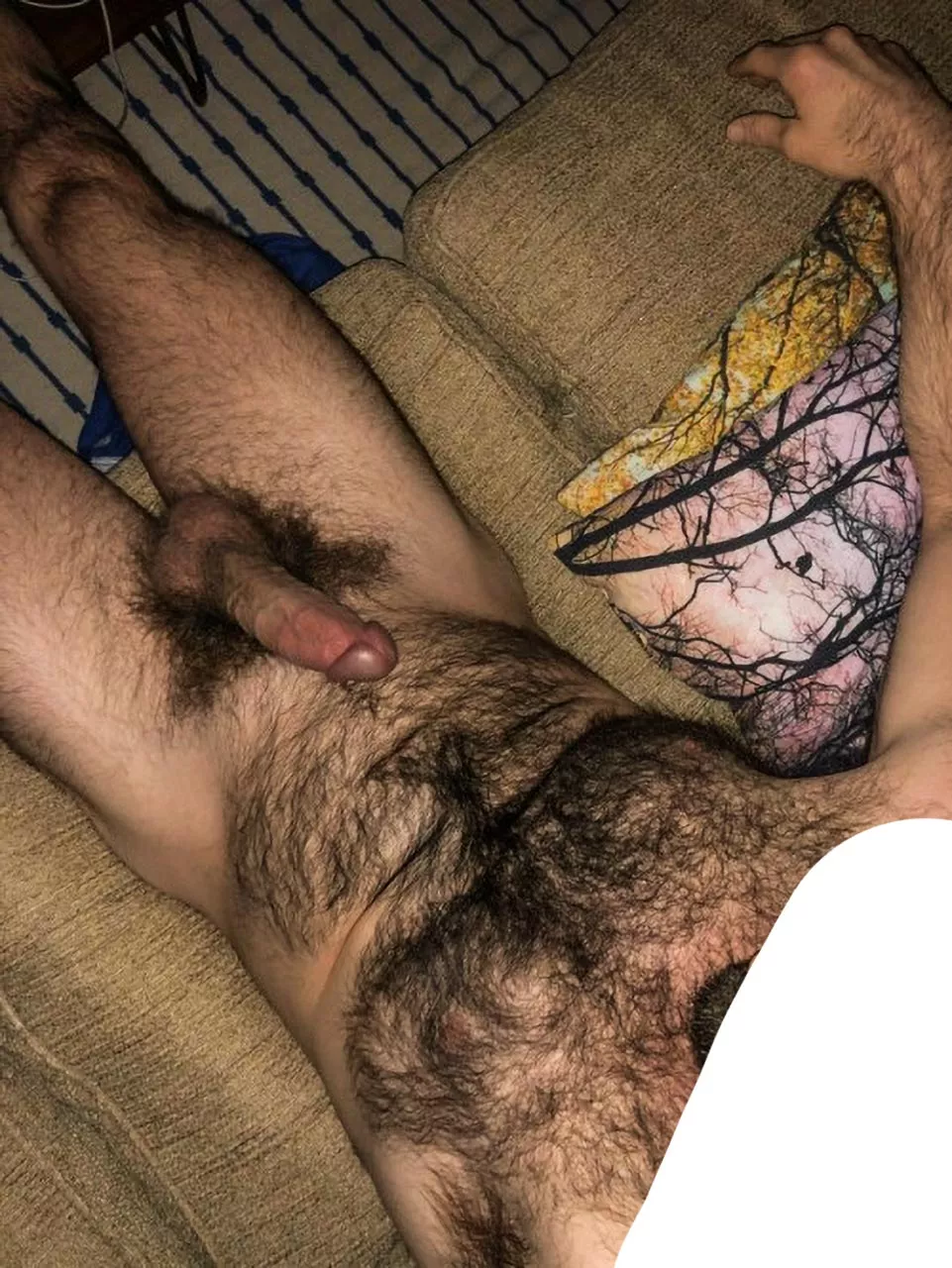 Dominant top guy from Ankara, Turkey. If you are in Ankara, please text me.