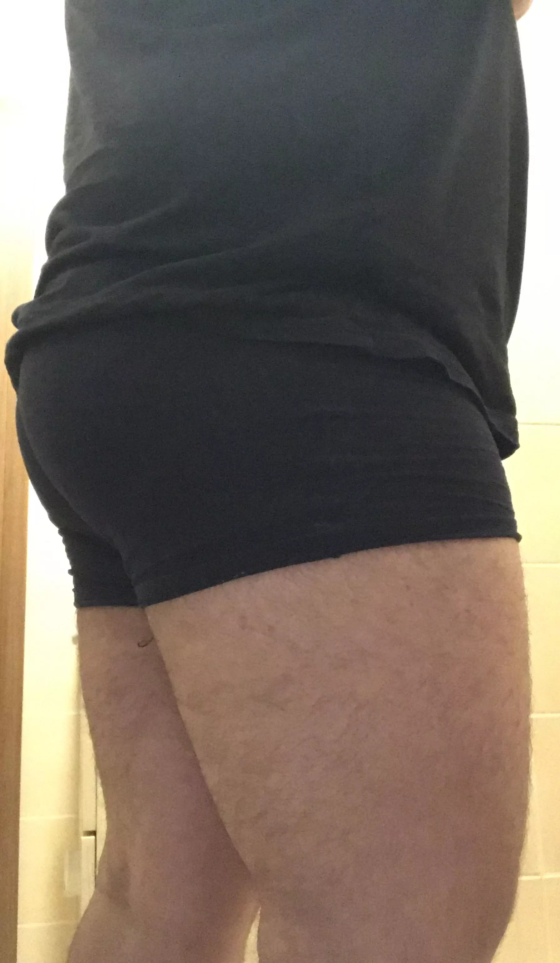 First post in my life! [24M] I feel so insecure about my big thights and bottom, what you think?