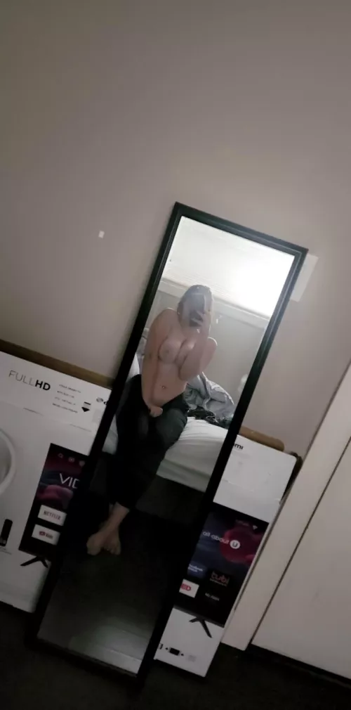 Hey!🥰 first time posting here! Let me know what you think 🥰😘