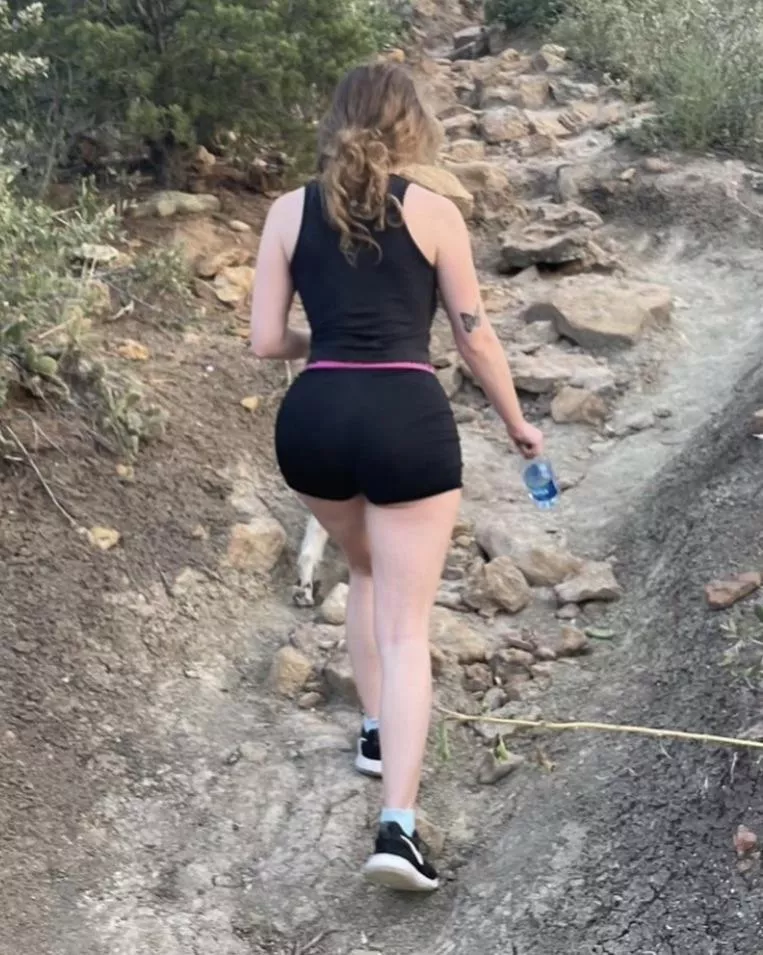 Hiking does the body good!