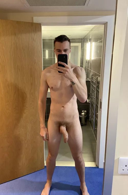 Horny as fuck this morning about to rattle my girl’s soft wet pussy in the hotel room 💪🏼