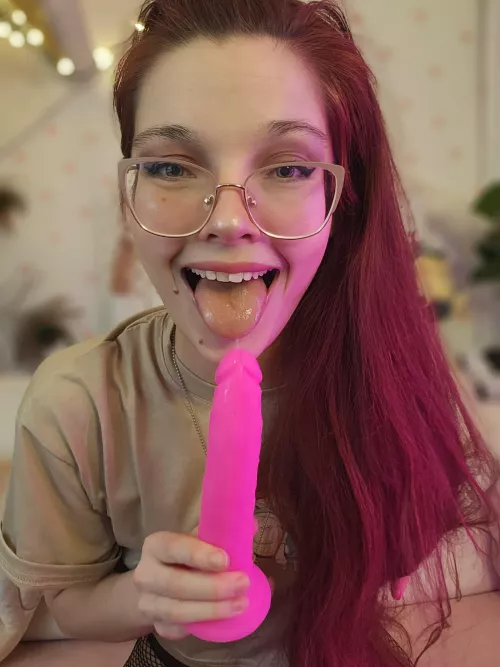 I want to be your favorite girl